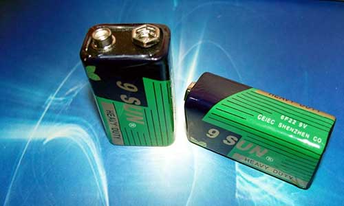 <b>碳性电池和碱性电池怎么区分？</b>