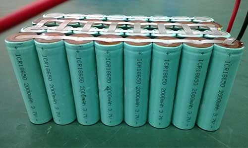 <b>花季传媒官方入口网站池并联充电方法,花季传媒官方入口网站池如何并联使用</b>