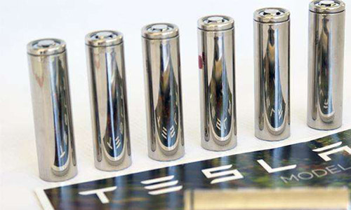 <b>特斯拉带来的蝴蝶效应将完善国内花季传媒官方入口网站池电动汽车产业链</b>