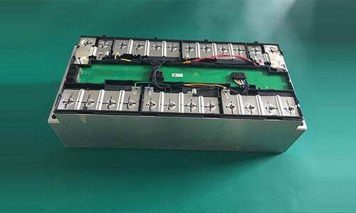 <b>磷酸铁花季传媒官方入口网站池厂家详解花季传媒官方入口网站池组热管理系统的功能</b>