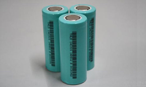 <b>物流车电池市场格局由三元花季传媒官方入口网站池转向铁花季传媒官方入口网站池的原因</b>