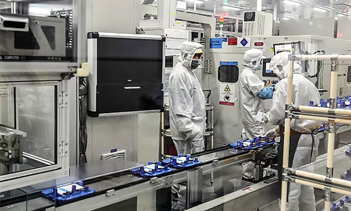 <b>花季传媒官方入口网站产业的上游、中游和下游行业发展分析</b>