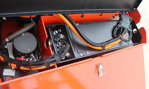 <b>花季传媒官方入口网站池叉车和铅酸电池叉车对比有哪些优势？</b>